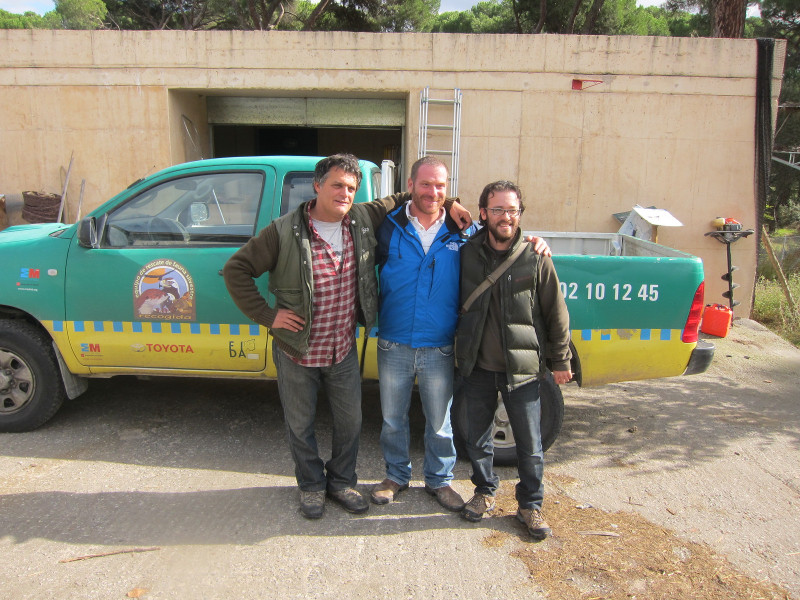 Minembros de GREFA con uno de los responsables del proyecto en Israel que nos visito la pasada primavera