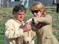 Esperanza Aguirre aprovechó la recuperación de este águila imperial, recuperada en GREFA, para montar un gran dispositivo propagandistico. Ahora parece que en GREFA no valemos para recuperar estas aves.