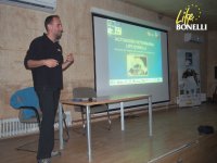 Fernando González, director del hospital de fauna de GREFA, interviene en la jornada sobre LIFE Bonelli.