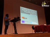 Alberto Gil (Toupa), de GREFA, habla en el seminario de Vila Velha de Ródão sobre nuestros trabajos a favor del águila real en Galicia.