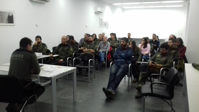 agentes medioambientales toledo001Otro momento del curso impartido en Toledo a los Agentes Medioambientales de Castilla-La Mancha.