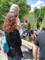 Todo preparado para la liberación de un águila ratonera rehabilitada en GREFA al final de la Jornada de Puertas Abiertas.