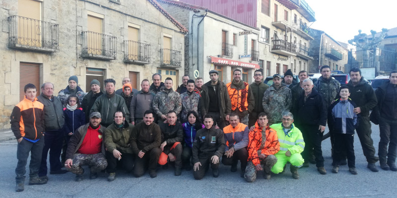 Participantes en la prueba con munición sin plomo del cuartel de caza de Canicosa de la Sierra (Burgos).