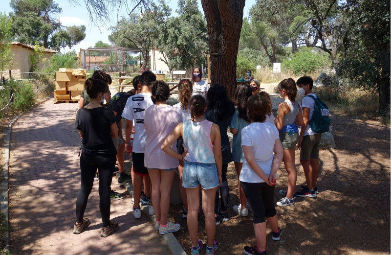 Momento de la visita a GREFA por parte de los alumnos del IES Leonardo da Vinci, de Majadahonda (Madrid).