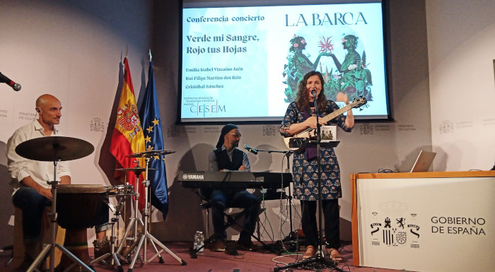 Concierto del grupo La Barca, incluido en el programa del seminario.