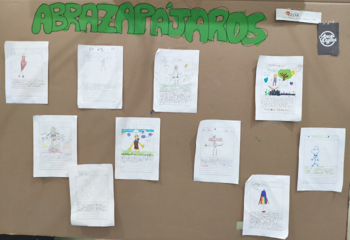 “Abrazapájaros” realizados durante la Feria de Ciencias.